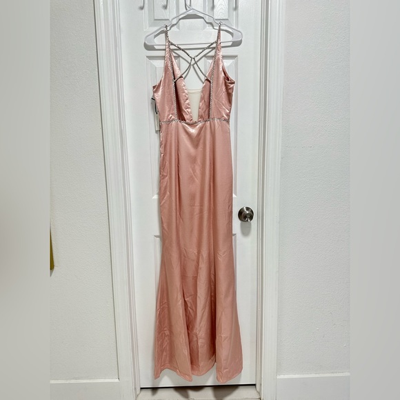 LOVERS & FRIENDS Blair Gown In Pink - Picture 9 of 9